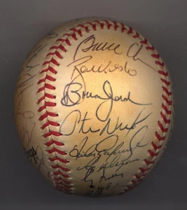 1999 Atlanta Braves Autographed Team Baseball BALL 32---WORLD SERIES TEAM--- - Picture 1 of 5