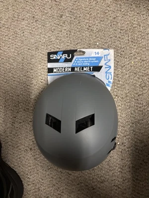 Casco de Bicicleta Moderno Snafu 14+ Gris Micro Dial Sistema de Ajuste *Nuevo Con Etiquetas* Foto 1 de 4