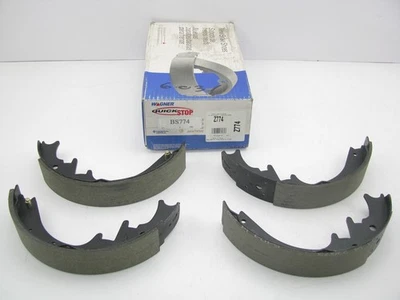 Zapatas de freno de tambor traseras Wagner Z774 para Jeep Liberty 2002-2003 Foto 1 de 3