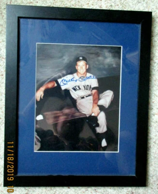 Foto autografiada firmada por Mickey Mantle de 8x10 gallo de los Yankees de Nueva York PSA/DNA auténtica Foto 1 de 4