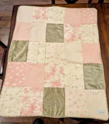 Glenna Jean Isabella Quilt 38x30 Nursery Crib  Decor Floral - Image 1 of 4