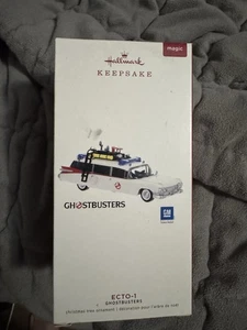 Hallmark Keepsake 2019 Ghostbusters ECTO-1 Ornament - Picture 1 of 2