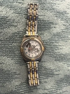 Vintage Tasmanian Devil Armitron Quartz Uhr T925/tpc25 gold und silberfarben - Bild 1 von 8