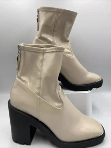 Office cremefarbene Lack-Stiefeletten mit klobigem Blockabsatz. Top Zustand. Uk7 Eu40 - Bild 1 von 18