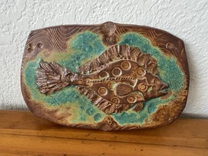RARE MEREDY CRISMAN clay Plate Tile Wall Decor Fish Signed 2002 - Picture 1 of 8