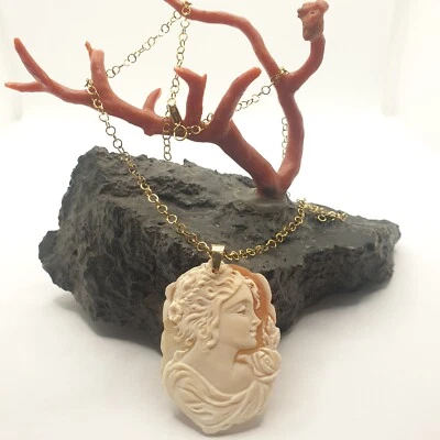 COLLANA CON CAMMEO CORNIOLA IN ARGENTO 925% DORATO , CATENINA IN ARGENTO 925%  - Immagine 1 di 2