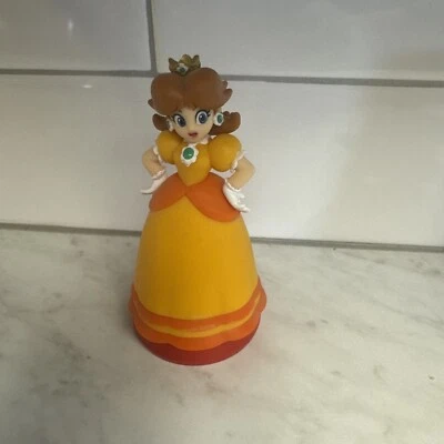 SUPER MARIO BROS SERIES DAISY AMIIBO Switch Wii U 3DS Smash Orange Red Base L@@K - Image 1 of 2