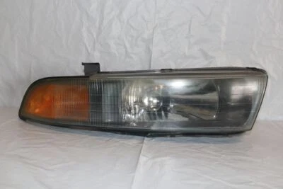 2002-2003 MITSUBISHI GALANT RIGHT PASSENGER HALOGEN HEADLIGHT OEM R#3383 - Image 1 of 4