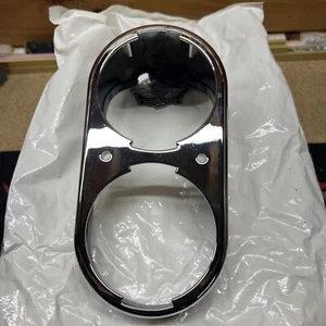 Harley Davidson OEM Chrome DYNA Instrument Housing 67189-88 - Picture 1 of 8