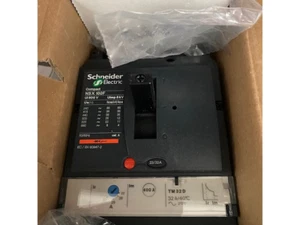 SCHNEIDER ELECTRIC LV4-29635 / LV429635 (NUOVO CON SCATOLA) - Foto 1 di 1