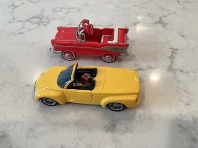 (2) Tarjetas de sello adornos navideños fundidos a presión - Chevy Pedal Car del 57 y Chevy SSR Foto 1 de 3