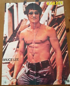 BRUCE LEE POSTER DE MAGAZINE 42X56CM DOUBLE FACE KARATE - Picture 1 of 2
