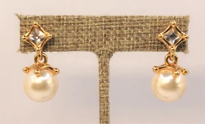 Swan Swarovski Faux White Pearl With Clear Crystals Gold Tone Pierced Earrings - Picture 1 of 5