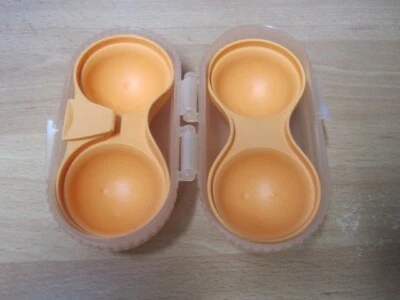 Tupperware       Zwei dabei   Eierbox für zwei Eier mit Salzfach - Bild 1 von 2