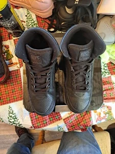 Size 10.5 - Nike Air Python Premium Black - 705066-001 - Picture 1 of 9