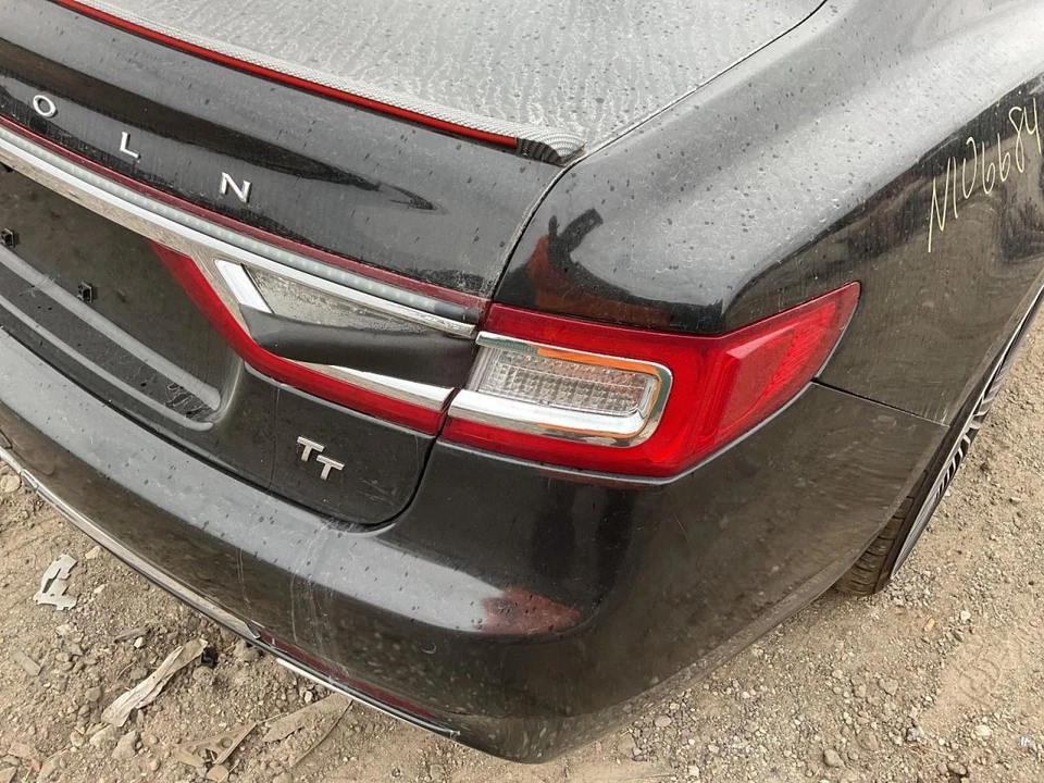 Passenger Tail Light Quarter Mounted Fits 17-20 LINCOLN CONTINENTAL 2259700 - Image 1 of 1