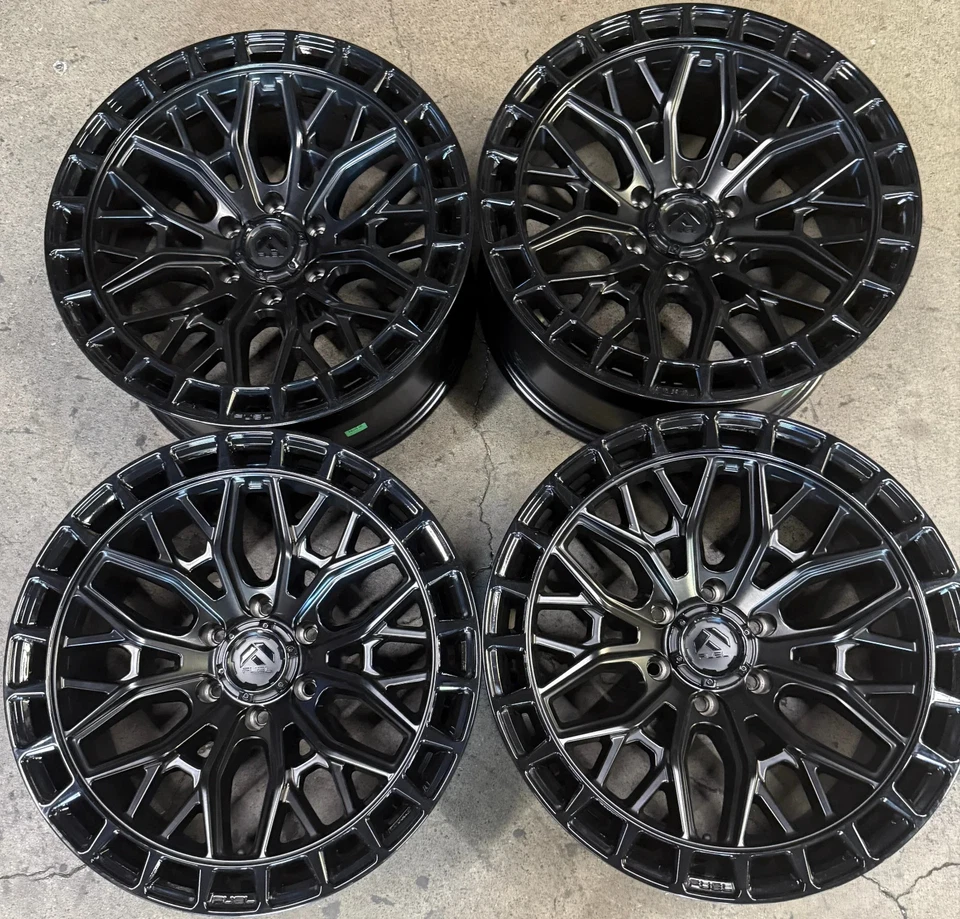 "Ruedas Sigma de combustible de 17 pulgadas para GMC Yukon 2015-2025 llantas nuevas 17x9 negras" Foto 1 de 4