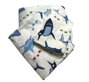 Set FULL SIZE Pottery Barn Kids Shark Bite Sheet Set FLAT, FITTED, 1 PILLOWCASE - Picture 1 of 6