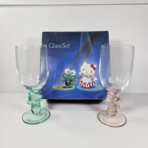 Set bicchieri da vino vintage Sanrio Hello Kitty & Kerropi verde rosa 1993 con scatola - Foto 1 di 24