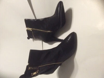 Bellini Black Animal Pattern Sz 9 Women’s Ankle Boots 4 in Heels - Image 1 of 4