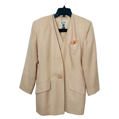 Kasper Women’s SZ 10 Peach Rayon Poly 1 BTN 3 Piece Skirt Suit EUC - Image 1 of 4