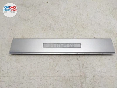 Bentley Bentayga 2016-20 alféizar de la puerta delantera izquierda rasguño placa escalón moldura cubierta de inserción Foto 1 de 4