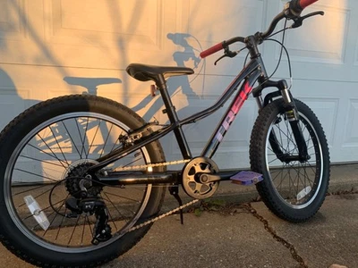 Bicicleta Trek Precalibre 20" 7 Velocidades Niños Usada Excelente Estado Vendo Barata Foto 1 de 3