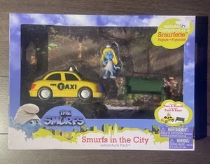 The Smurfs Smurfette, Smurfs In The City Adventure Pack 2011, with Taxi & Bench - Picture 1 of 10