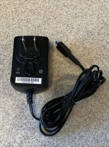 Genuine BlackBerry Micro-USB Mains Wall Travel Charger Model PSM04R-050CHW1(M) - Picture 1 of 3