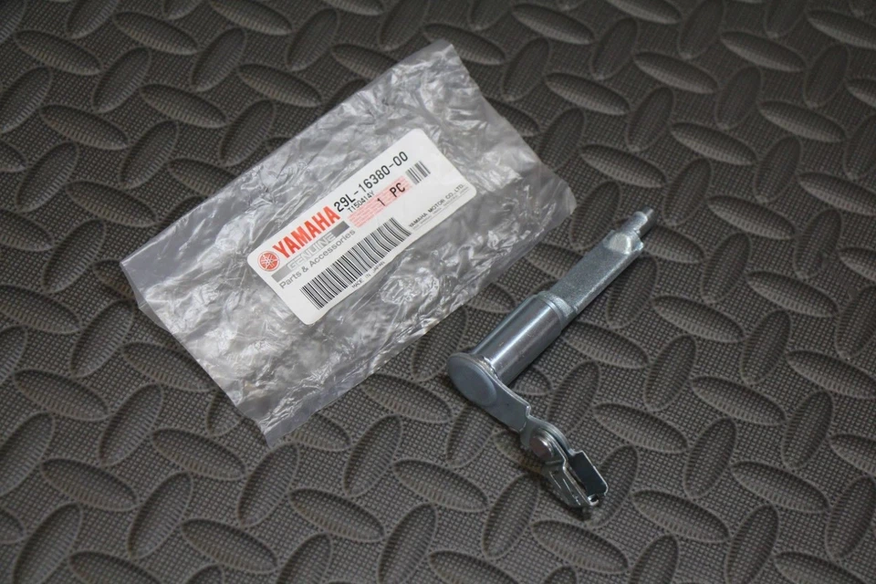 OEM Clutch actuator arm push lever case holder shaft Yamaha Banshee 1987-2006 - Image 1 of 1