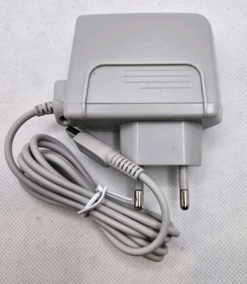 ALIMENTATORE Compatibil NINTENDO NEW 3DS/3DS XL/NEW 2DS/3DS/2DS/DSI Power Supply - Immagine 1 di 4