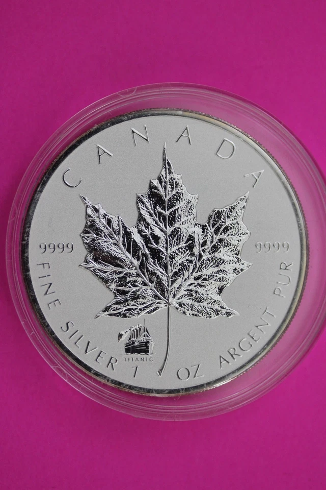2012 Reverse Proof Maple Leaf Canada 5 Dollars Silver 1 OZ Mint Capsule C243 - Image 1 of 3