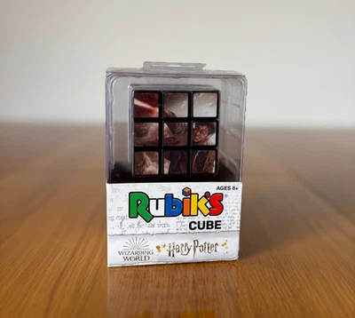 Cubo di Rubik's Harry Potter Edizione Limitata Battle of Hogwarts Ufficiale - Immagine 1 di 4