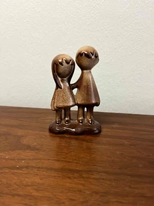 Vintage Howard Pierce Brown Glazed Children - Boy Girl - Picture 1 of 9