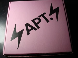 ROSE BRUNO MARS APT PROMO BOX SET T-SHIRT CD POSTER BOOK - Picture 1 of 4