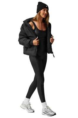 Abrigo acolchado negro Fabletics XL | Ropa exterior cálida de invierno, estilo atlético Foto 1 de 4