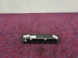 JEEP GRAND CHEROKEE LAREDO WL 21-25 OEM PANEL DE INSTRUMENTOS IZQUIERDO BLOQUEADOR DE RODILLA - Imagen 1 de 3