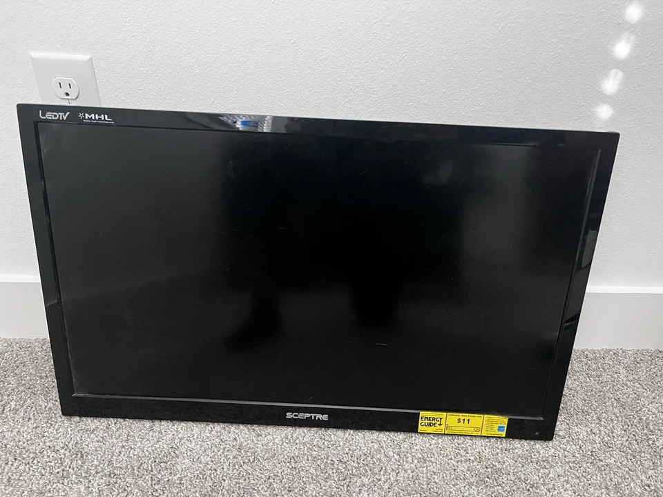 sceptre 32 inch tv - no legs - Image 1 of 1