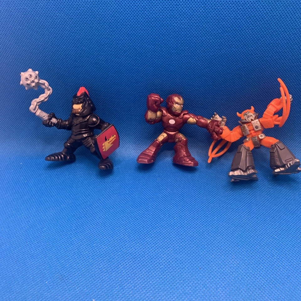 Lote de 3 figuras de héroe Fisher Price. Robot Transformers Knight Iron Man  Foto 1 de 4