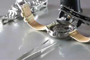 Garantierter Experte MICHELE TAG HEUER BULOVA MOVADO EBEL Akku Austausch - Bild 1 von 10