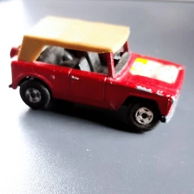 MATCHBOX  1-75  Field Car. No 18-F 22 from 1970. Metallic red body. - Image 1 of 4