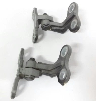 Volvo S40 2006 OEM puerta trasera derecha juego de bisagras superior e inferior negro 31352273 Foto 1 de 4