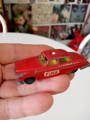 Jaguar MK10 Red Fire Chief Husky Diecast de colección años 60 hecho en Gran Bretaña Foto 1 de 4