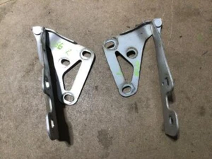 AH Holden Astra 2004 - 2009 bonnet hinges Z157 Star Silver - Picture 1 of 2