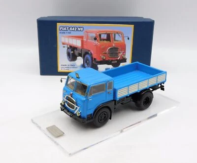 Fiat camion resina 642 N6 montato truck 1:43 MIB Toptoys CB Models azzurro - Immagine 1 di 4