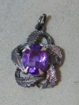NOS Britannico Vintage Argento Foglia Piuma Violetto Viola Ciondolo Ametista 8h - Immagine 1 di 4
