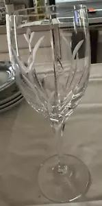 Classic Style Mikasa Crystal Calla Lily Wine Glass 9” w Chip in Lip - Picture 1 of 4