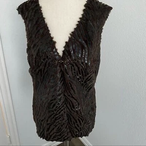 NWT. Conrad C Faux Leather & Fur Distressed Design Vest Front Close Size 16 - Picture 1 of 12