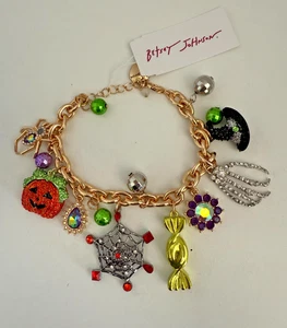 Betsey Johnson Halloween Rhinestone Flex Charm Bracelet Witches Hat NWT - Picture 1 of 5