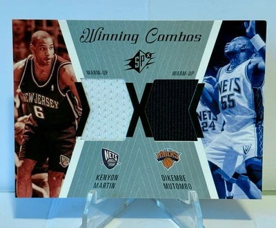 Camiseta dupla KENYON MARTIN DIKEMBE MUTOMBO 2003-04 SPx materiais vencedores #WC34 - Imagem 1 de 3